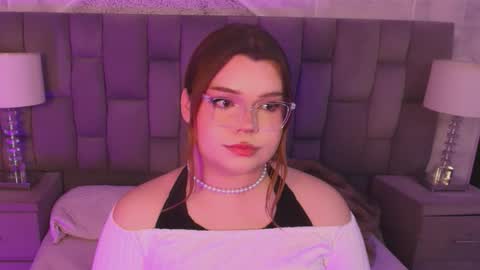 Snapshot of maxxxine_ chatting on November 11, 2025, 7:30 am Maxine Minx online show from November 11, 2025, 7:30 am