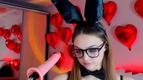 Snapshot of may_fl0wer chatting on February 13, 2025, 2:42 pm May Flower online show from February 13, 2025, 2:42 pm