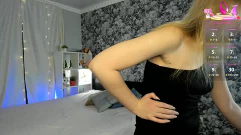 Snapshot of may_want chatting on December 19, 2025, 10:55 am Leila online show from December 19, 2025, 10:55 am