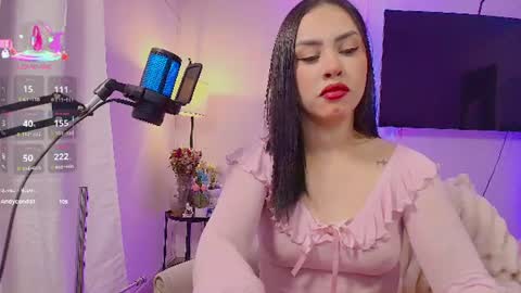 Snapshot of maya_blue_ chatting on June 11, 2026, 11:36 pm Maya online show from June 11, 2026, 11:36 pm
