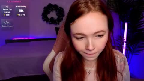 Snapshot of maya_light chatting on January 11, 2026, 2:05 am Maya online show from January 11, 2026, 2:05 am