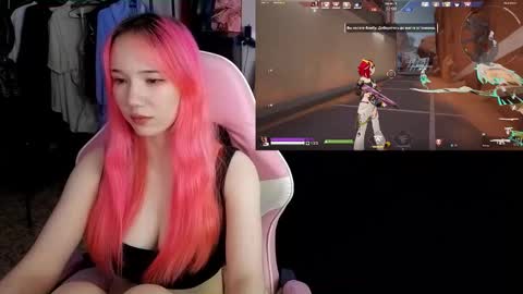 Maya Viola online show from November 30, 2025, 5:55 am