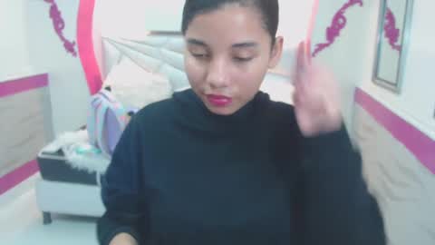 Maya online show from December 19, 2024, 1:07 pm