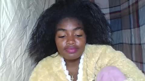 Snapshot of mayajadorelie chatting on September 14, 2025, 9:14 pm charlesia online show from September 14, 2025, 9:14 pm