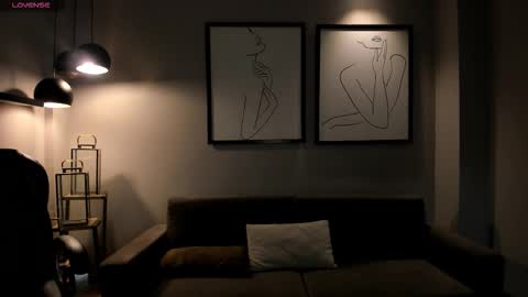 Snapshot of mayamoretti chatting on December 20, 2025, 4:08 am Maya online show from December 20, 2025, 4:08 am