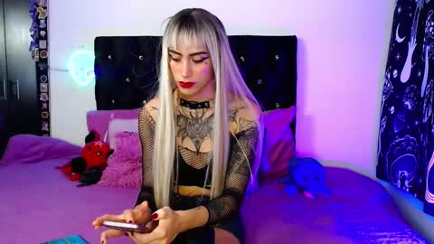 Snapshot of mayaredd chatting on March 7, 2025, 12:48 am mayaredd online show from March 7, 2025, 12:48 am