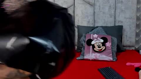 Nicolle Ruselle   Hello my lovely  schedule for great fun from  630 am and end 800 pm Colombian time I wait for you online show from November 27, 2025, 7:05 pm