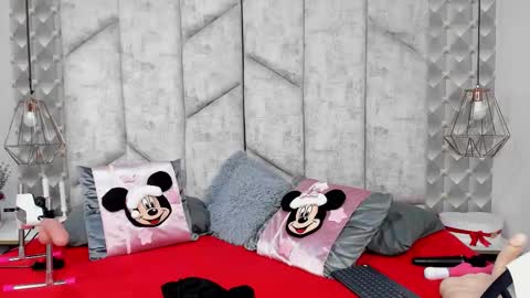 Nicolle Ruselle   Hello my lovely  schedule for great fun from  630 am and end 800 pm Colombian time I wait for you online show from December 5, 2025, 3:30 pm