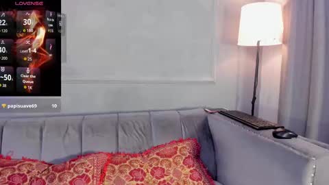 mayevanss online show from October 24, 2025, 4:09 am