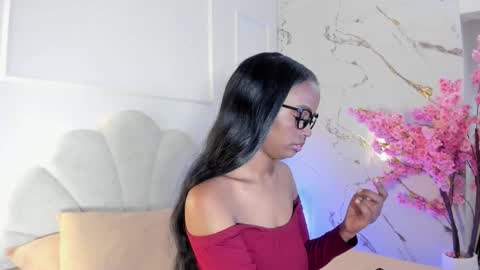 mayevanss online show from November 15, 2025, 8:05 pm