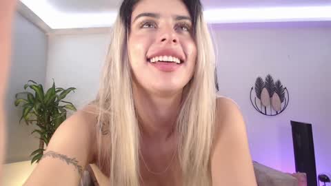 Snapshot of mayli_xx chatting on February 7, 2025, 6:45 am ALIS online show from February 7, 2025, 6:45 am