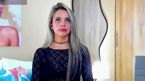 Snapshot of maylinfox chatting on February 11, 2025, 7:38 pm MaylinFox online show from February 11, 2025, 7:38 pm