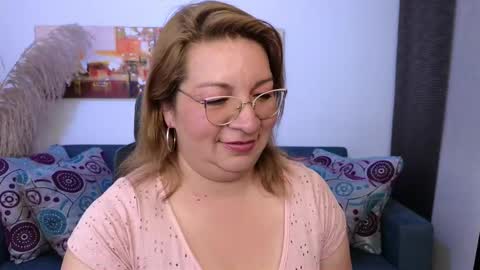 Mailyn online show from January 22, 2025, 10:59 pm