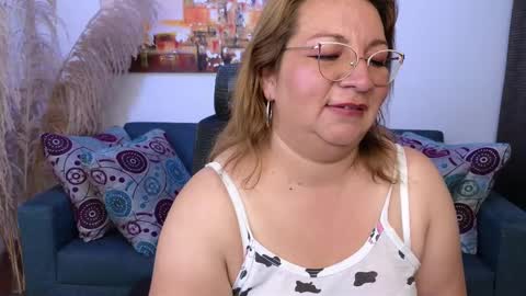 Mailyn online show from January 23, 2025, 2:02 am