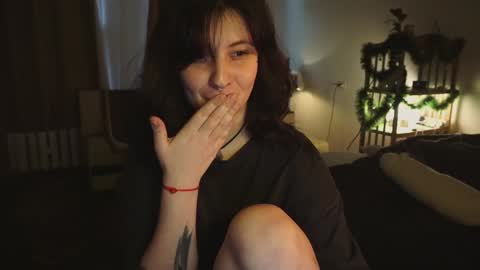 Snapshot of maymary_ chatting on December 27, 2024, 8:56 am Mary . online show from December 27, 2024, 8:56 am