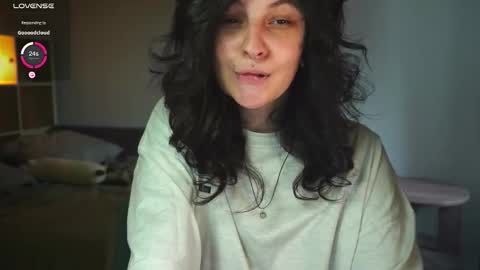 Snapshot of maymary_ chatting on September 15, 2025, 5:07 am Mary . online show from September 15, 2025, 5:07 am