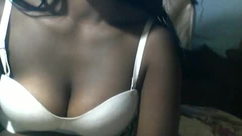 Snapshot of mayolu586 chatting on June 3, 2026, 1:25 pm Maya online show from June 3, 2026, 1:25 pm