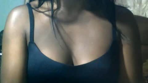 Snapshot of mayolu586 chatting on June 5, 2026, 6:52 am Maya online show from June 5, 2026, 6:52 am