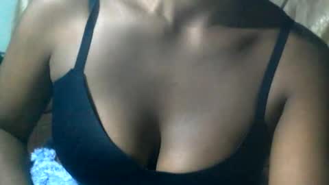 Snapshot of mayolu586 chatting on June 6, 2026, 5:45 am Maya online show from June 6, 2026, 5:45 am