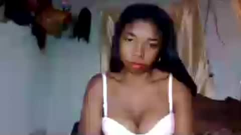 Snapshot of mayolu586 chatting on June 19, 2026, 7:34 am Maya online show from June 19, 2026, 7:34 am