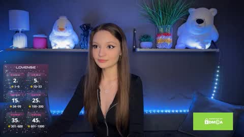 May online show from March 29, 2026, 7:47 pm