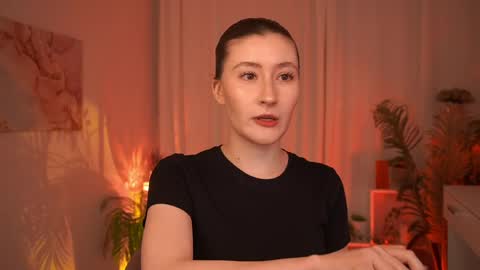  May  online show from April 25, 2026, 4:26 am