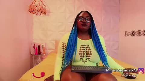 Snapshot of maystorm_ chatting on November 18, 2025, 3:34 am May online show from November 18, 2025, 3:34 am