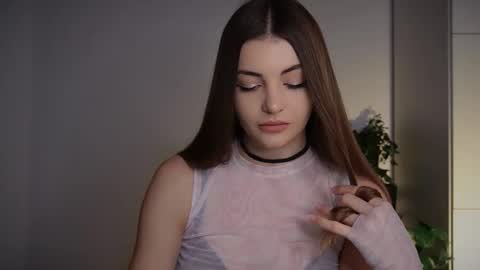 mayttease online show from November 16, 2025, 5:02 am