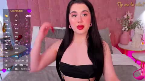 Snapshot of mayzzi chatting on February 19, 2026, 8:27 pm MayaLevi online show from February 19, 2026, 8:27 pm