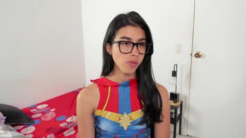 Snapshot of mazikeen_18 chatting on May 6, 2026, 12:54 pm mazikeen_18 online show from May 6, 2026, 12:54 pm