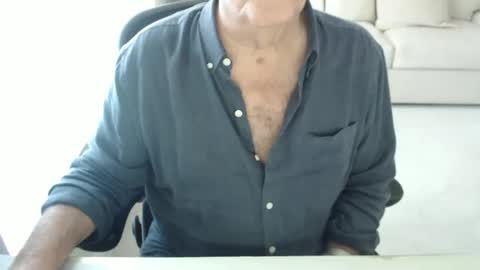 Snapshot of mbeastie chatting on January 9, 2026, 9:16 pm Beastie online show from January 9, 2026, 9:16 pm