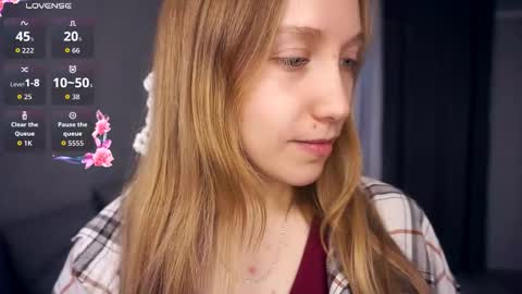 Snapshot of mckenziedyen chatting on November 2, 2025, 6:49 am Mary online show from November 2, 2025, 6:49 am