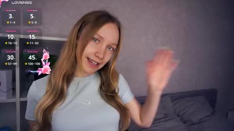 Snapshot of mckenziedyen chatting on November 10, 2025, 6:56 am Mary online show from November 10, 2025, 6:56 am