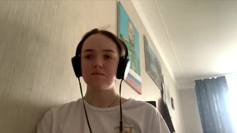 Hello Lisa here   Help me to make 50 thumbs up 333 online show from October 6, 2025, 8:45 am