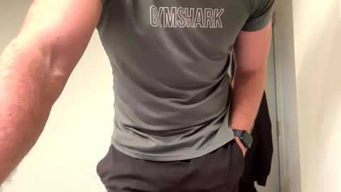 mcr8080 online show from January 23, 2025, 3:43 pm