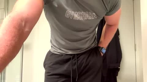 mcr8080 online show from February 26, 2025, 5:17 pm