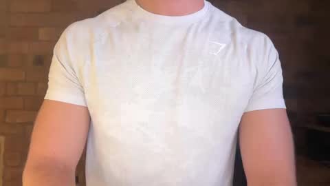 Snapshot of mcr8080 chatting on December 23, 2025, 6:44 am mcr8080 online show from December 23, 2025, 6:44 am