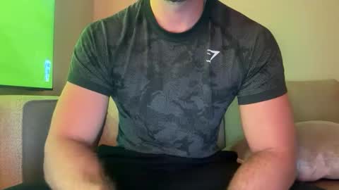 Snapshot of mcr8080 chatting on February 2, 2026, 8:40 pm mcr8080 online show from February 2, 2026, 8:40 pm