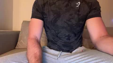 Snapshot of mcr8080 chatting on February 10, 2026, 6:28 am mcr8080 online show from February 10, 2026, 6:28 am