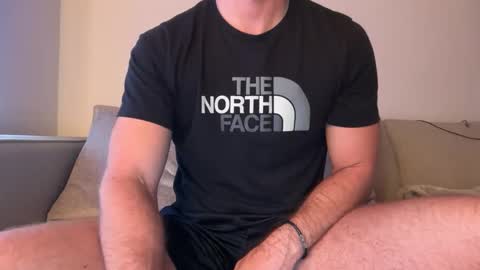 Snapshot of mcr8080 chatting on February 14, 2026, 7:27 am mcr8080 online show from February 14, 2026, 7:27 am