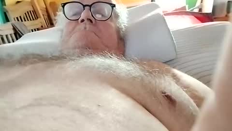 Snapshot of mcwire4 chatting on January 4, 2025, 2:46 pm mcwire4 online show from January 4, 2025, 2:46 pm