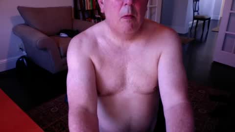 Snapshot of mdog9669 chatting on October 5, 2025, 2:15 pm mdog9669 online show from October 5, 2025, 2:15 pm