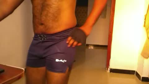 me_hai12 online show from April 8, 2026, 12:27 pm