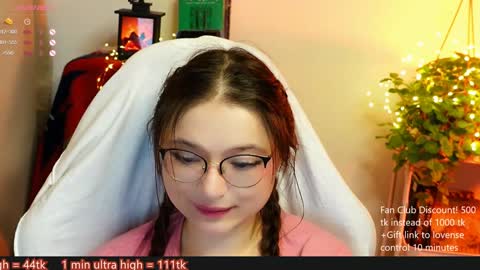 Snapshot of me_hanna chatting on December 6, 2024, 11:03 pm Hanna online show from December 6, 2024, 11:03 pm