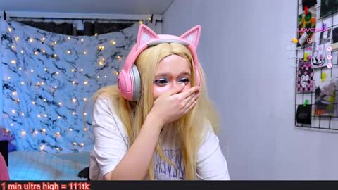 Snapshot of me_hanna chatting on February 1, 2025, 12:07 am Hanna online show from February 1, 2025, 12:07 am