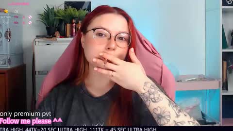 Snapshot of me_hanna chatting on November 7, 2025, 10:43 pm Hanna online show from November 7, 2025, 10:43 pm