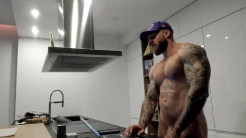 Snapshot of mealphamale chatting on January 22, 2025, 2:56 pm Alpha Male online show from January 22, 2025, 2:56 pm