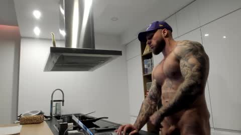 Snapshot of mealphamale chatting on January 24, 2025, 1:57 pm Alpha Male online show from January 24, 2025, 1:57 pm