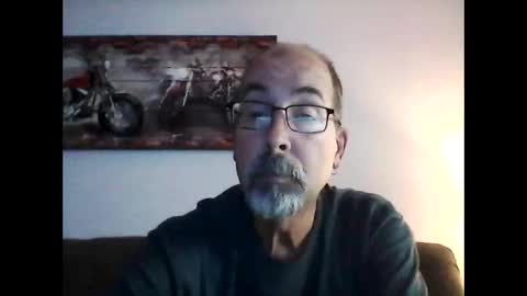 me at home online show from December 8, 2024, 3:35 pm