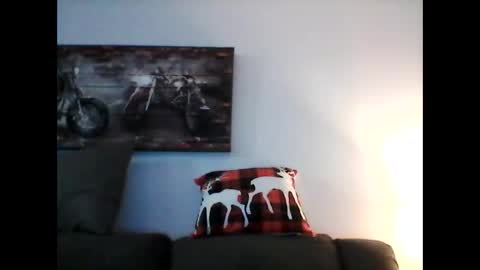 me at home online show from January 3, 2025, 1:14 pm